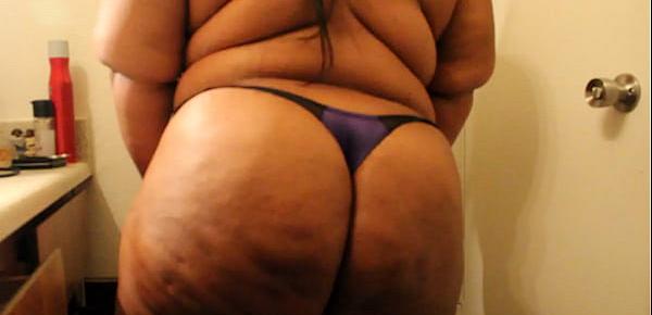  sexy thick bbw home alone naughty